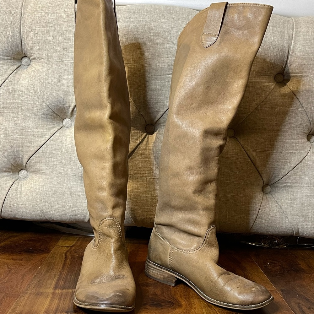 bp (Brass Plum) knee height boots